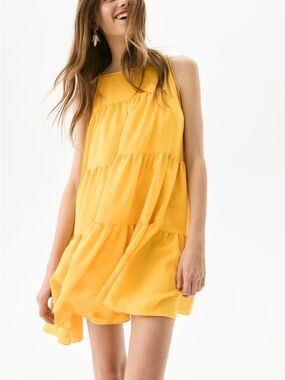 Clover & Sloane Yellow Sleeveless Tiered Dress